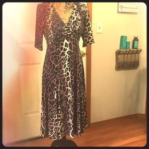 Metrostyle Leopard Print v-neck Dress.